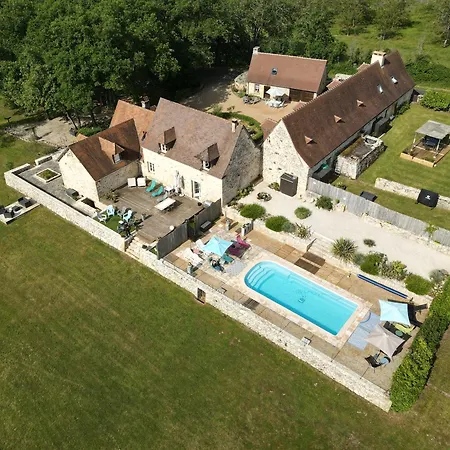 Domaine De Nineyrolle Tatil Evi
